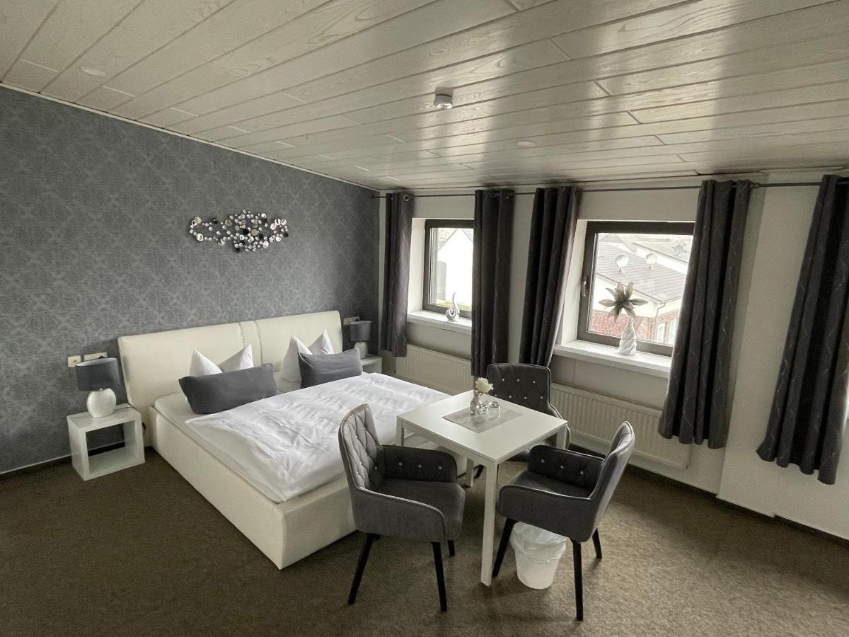 Hotel Schwanenburg Клеве Экстерьер фото